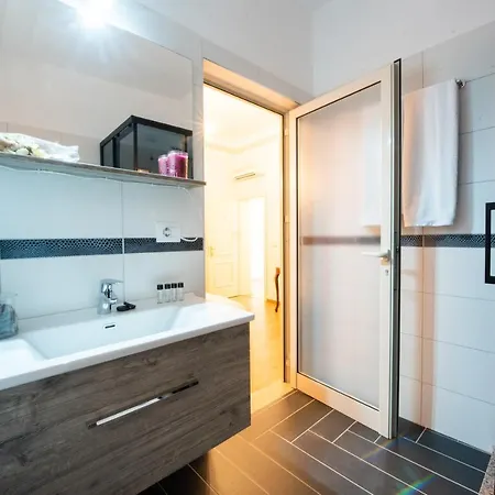 Loredano 3* Shkodër